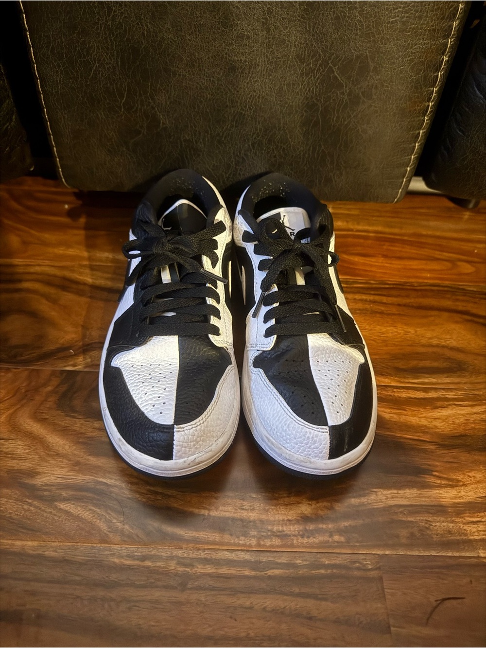 Women’s Black and White Low-Top Sneakers - Classic Contrast